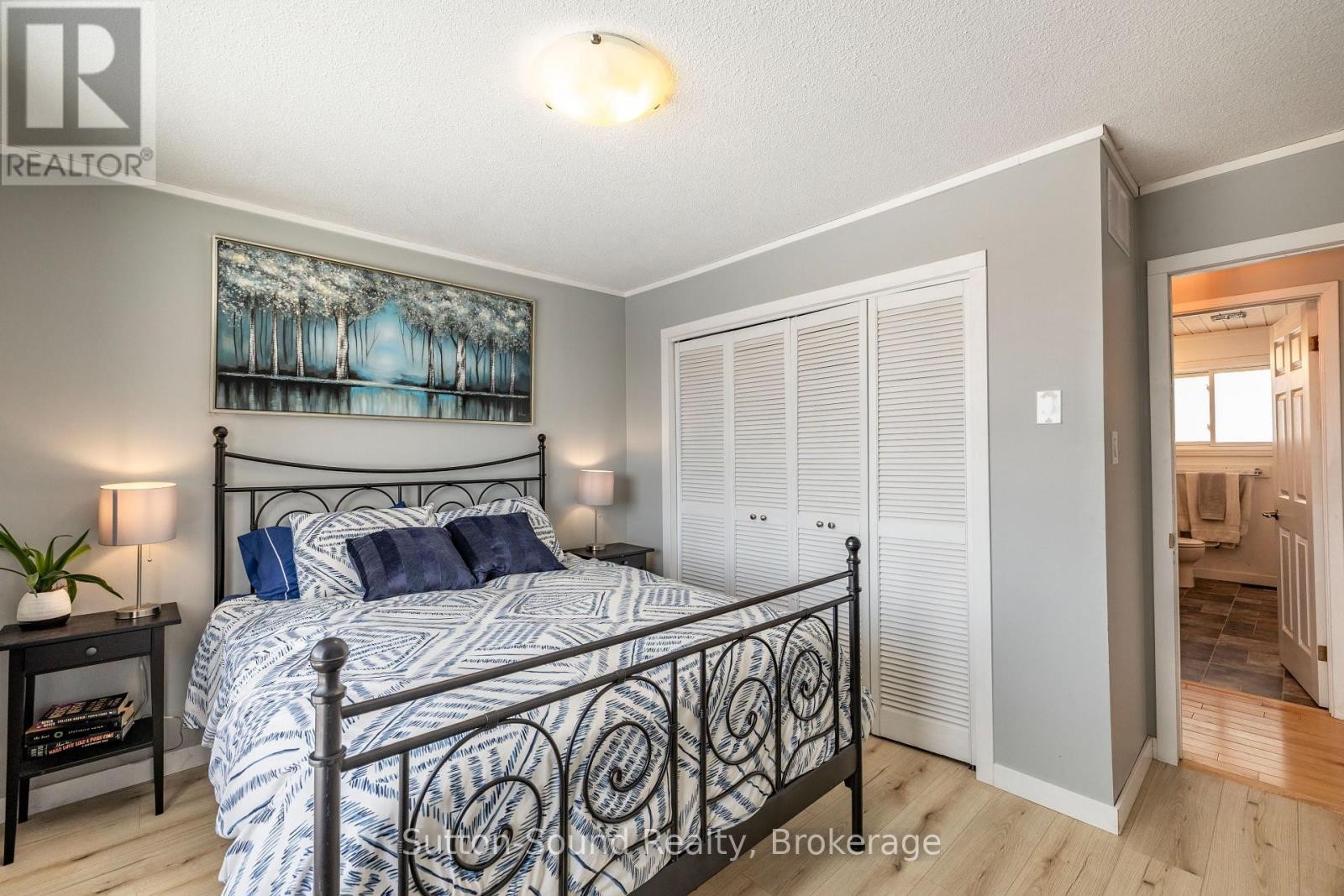 












501297 GREY ROAD 1

,
Georgian Bluffs,




Ontario
N0H2T0

