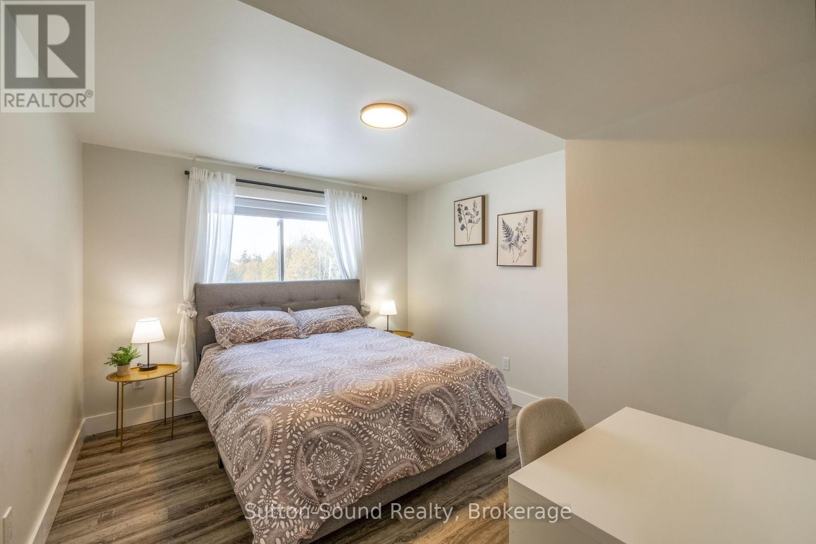 












501297 GREY ROAD 1

,
Georgian Bluffs,




Ontario
N0H2T0


