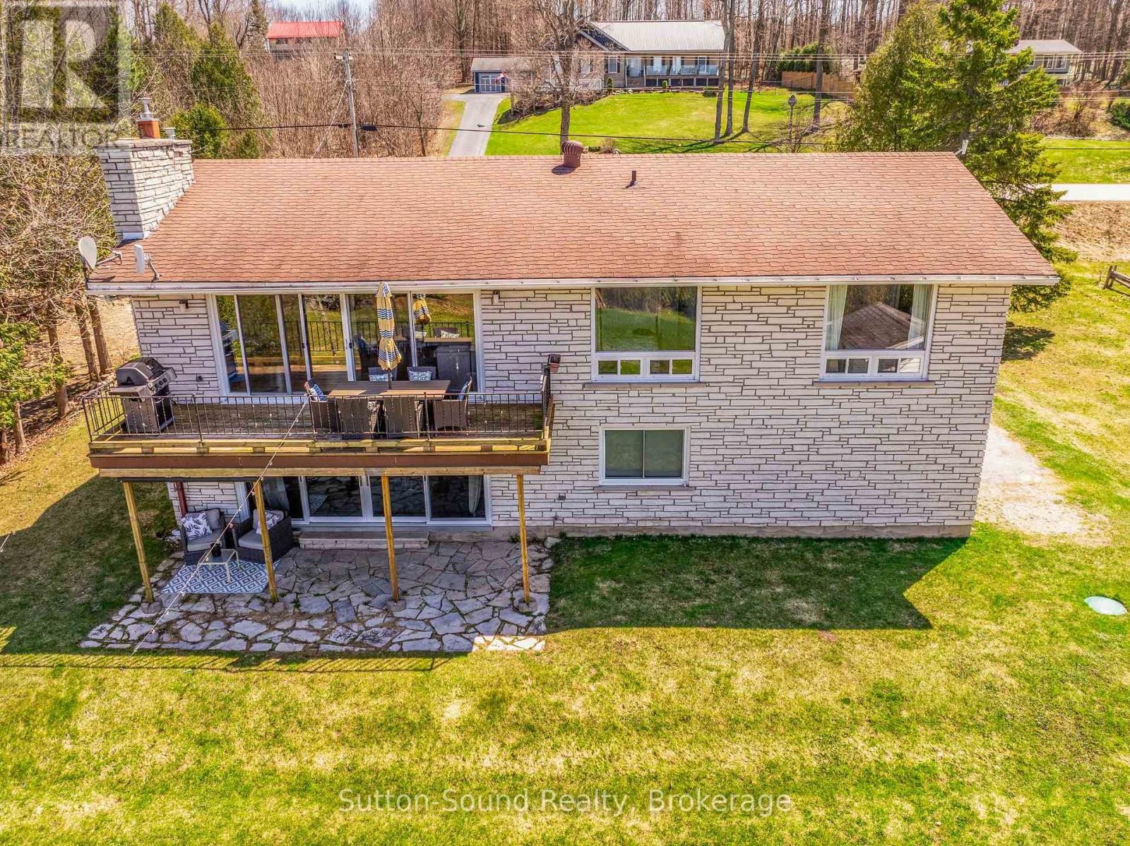 












501297 GREY ROAD 1

,
Georgian Bluffs,




Ontario
N0H2T0


