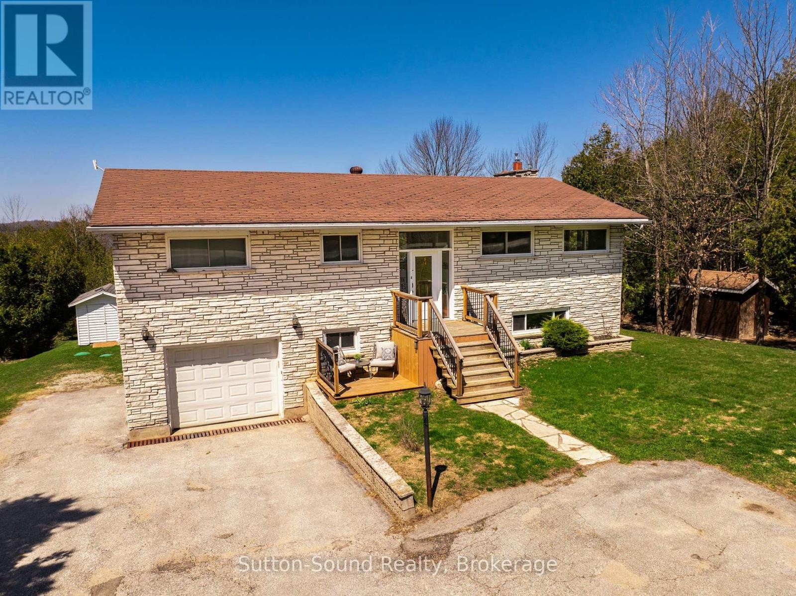 












501297 GREY ROAD 1

,
Georgian Bluffs,




Ontario
N0H2T0

