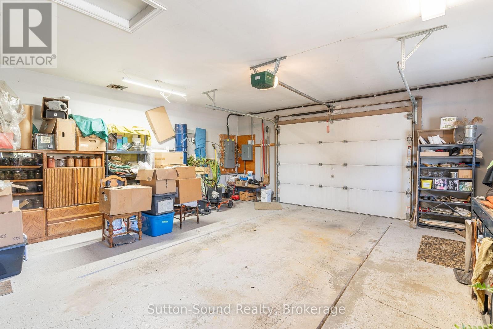 












442513 21 CONCESSION

,
Georgian Bluffs,




Ontario
N0H2T0

