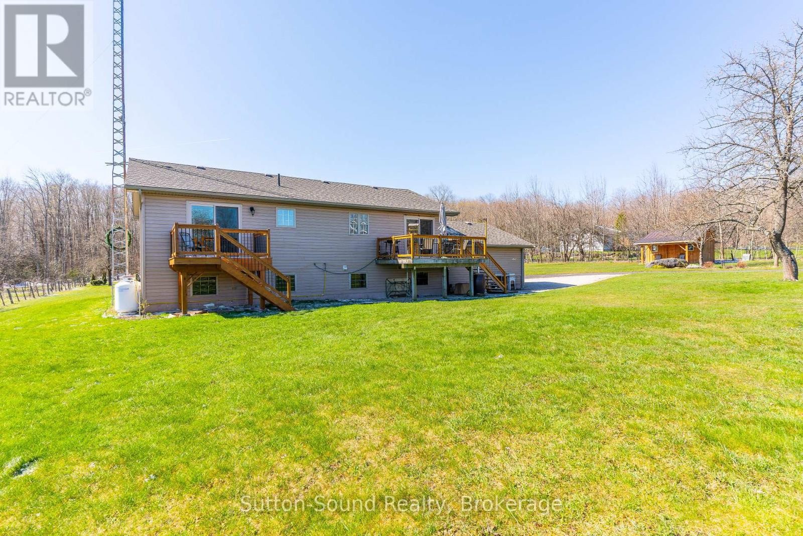 












442513 21 CONCESSION

,
Georgian Bluffs,




Ontario
N0H2T0

