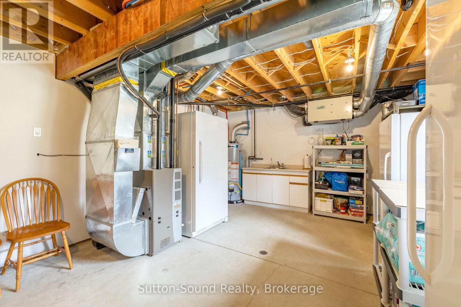












98 BIRCH STREET

,
South Bruce Peninsula,




Ontario
N0H2G0

