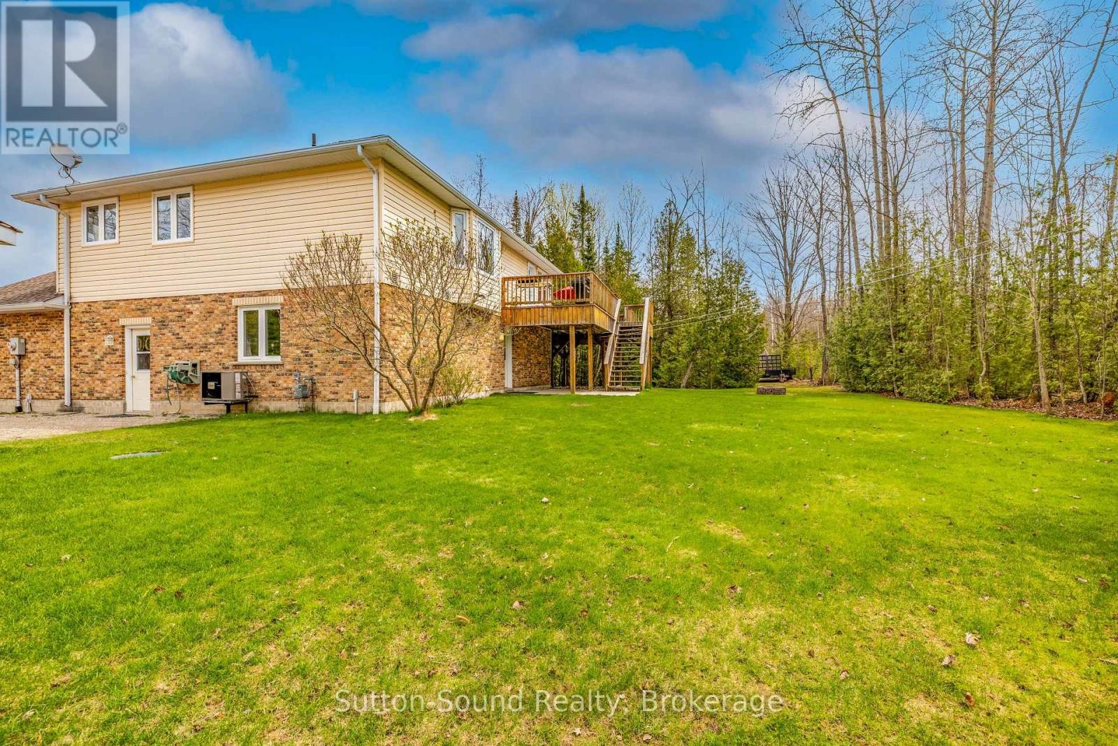 












98 BIRCH STREET

,
South Bruce Peninsula,




Ontario
N0H2G0

