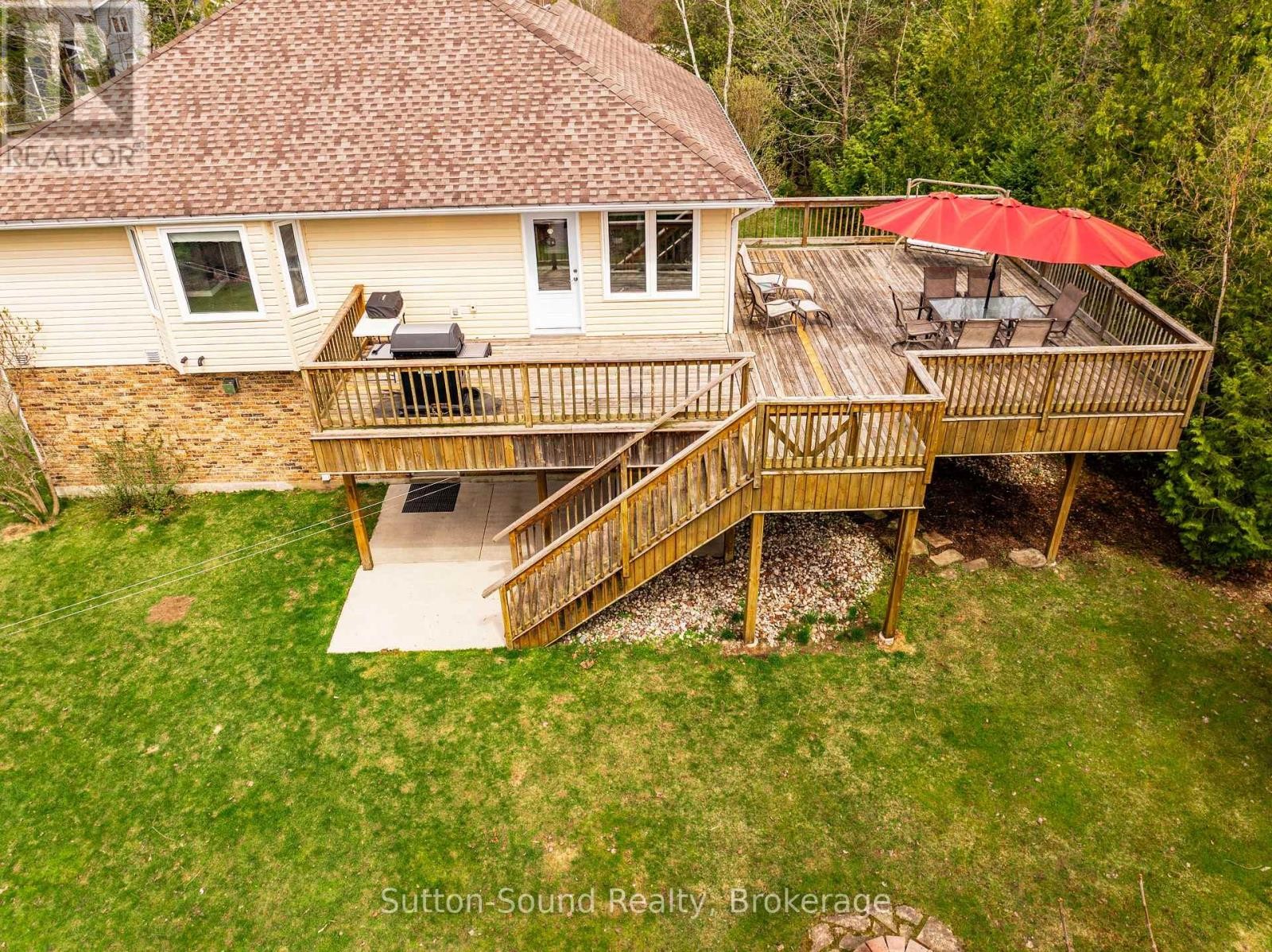 












98 BIRCH STREET

,
South Bruce Peninsula,




Ontario
N0H2G0

