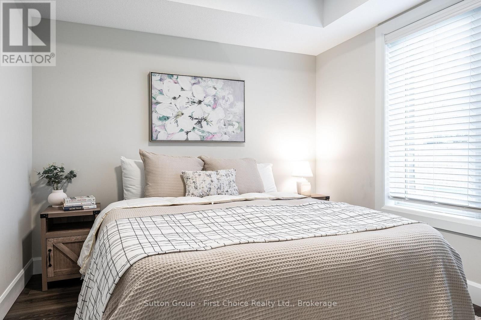 












9 - 3202 VIVIAN LINE 37

,
Stratford,




Ontario
N5A0K6

