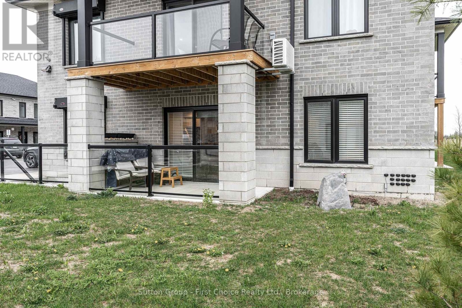 












9 - 3202 VIVIAN LINE 37

,
Stratford,




Ontario
N5A0K6

