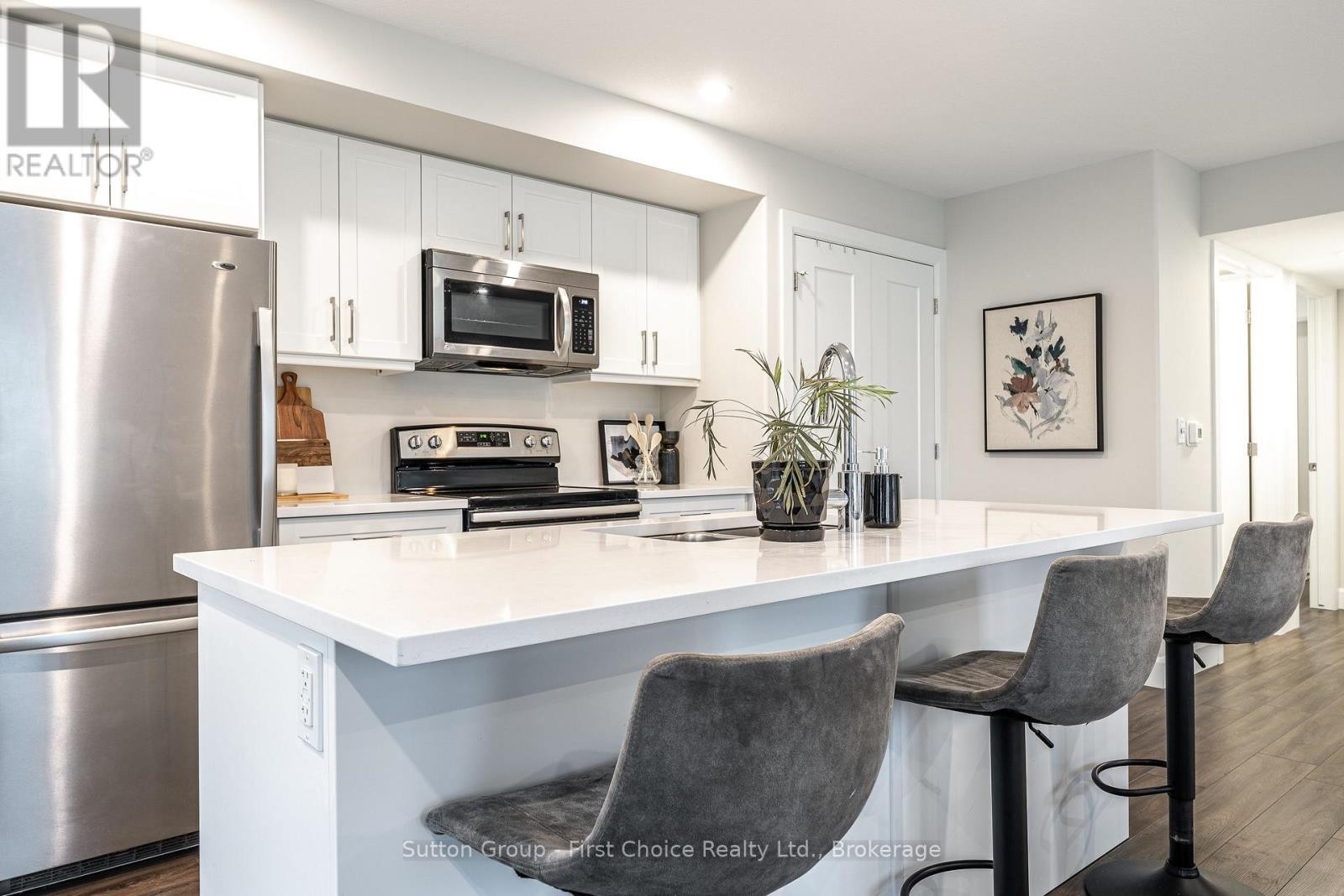 












9 - 3202 VIVIAN LINE 37

,
Stratford,




Ontario
N5A0K6

