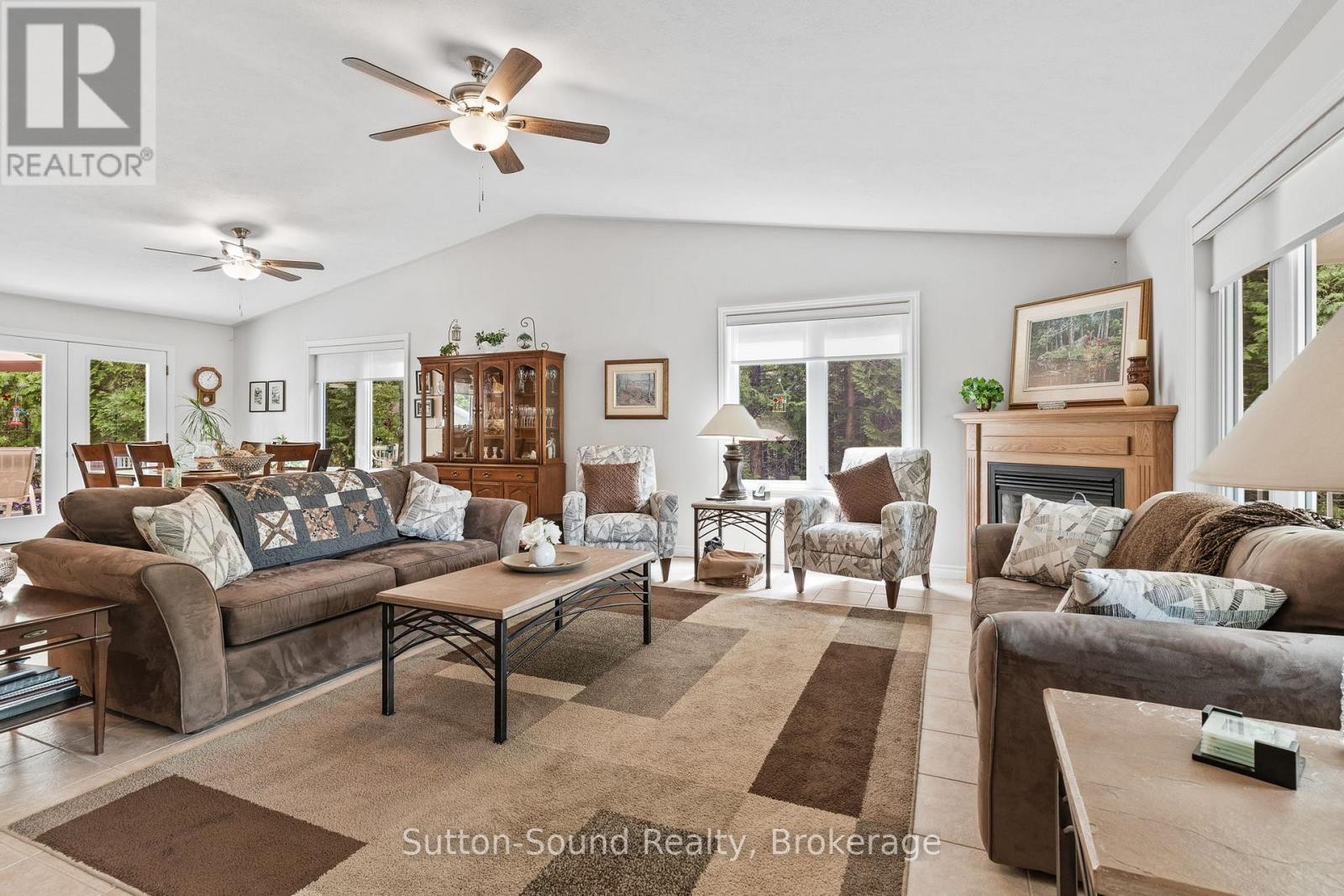 












1215 SUNSET DRIVE

,
South Bruce Peninsula,




Ontario
N0H1X0

