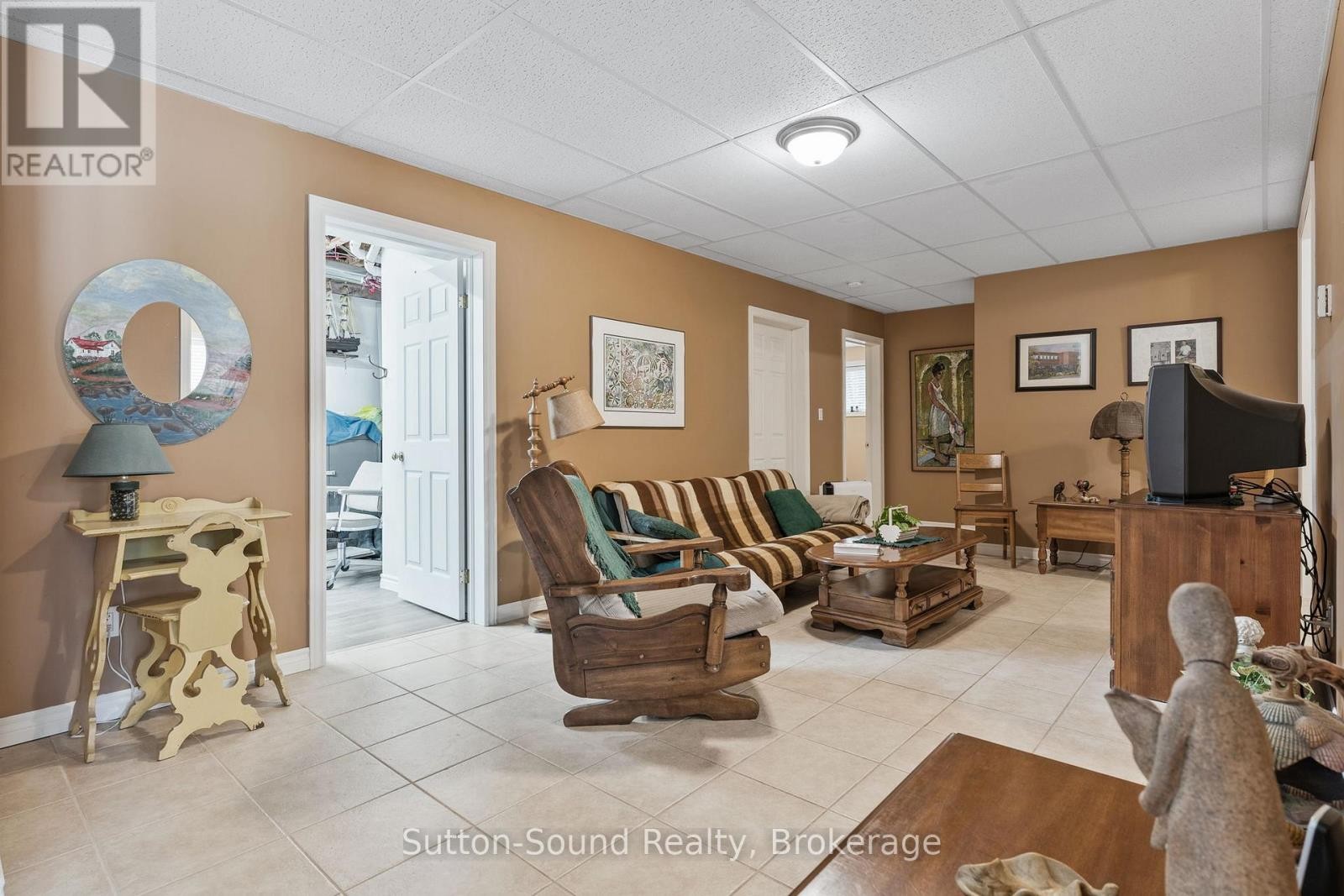 












1215 SUNSET DRIVE

,
South Bruce Peninsula,




Ontario
N0H1X0

