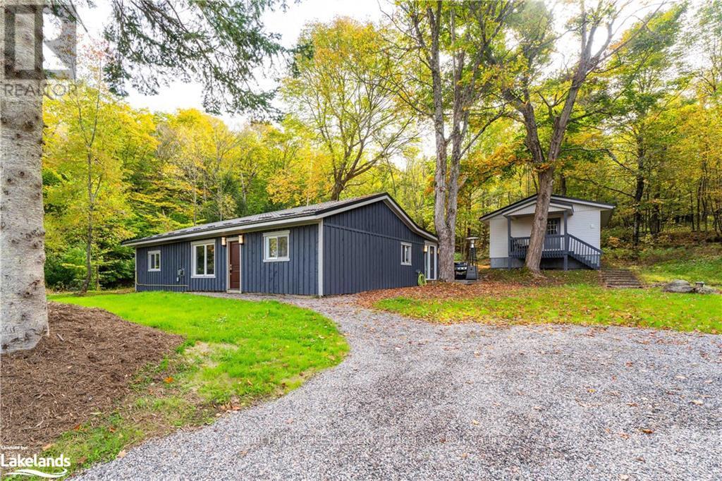 












1938 PENINSULA ROAD

,
Muskoka Lakes (Medora),




Ontario
P0C1A0

