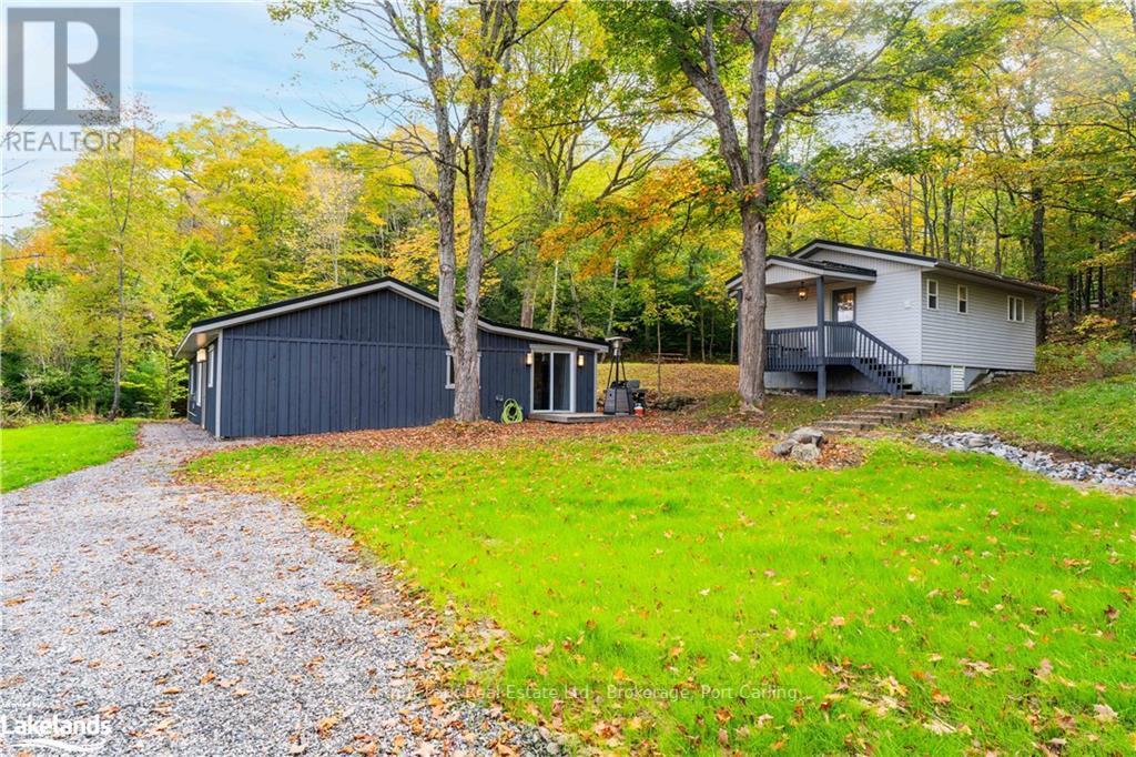 












1938 PENINSULA ROAD

,
Muskoka Lakes (Medora),




Ontario
P0C1A0

