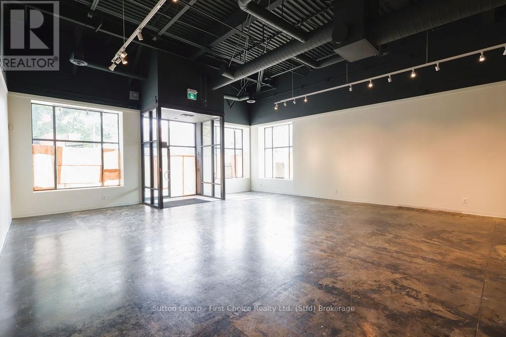 












73 ALBERT STREET

,
Stratford,




Ontario
N5A3K2

