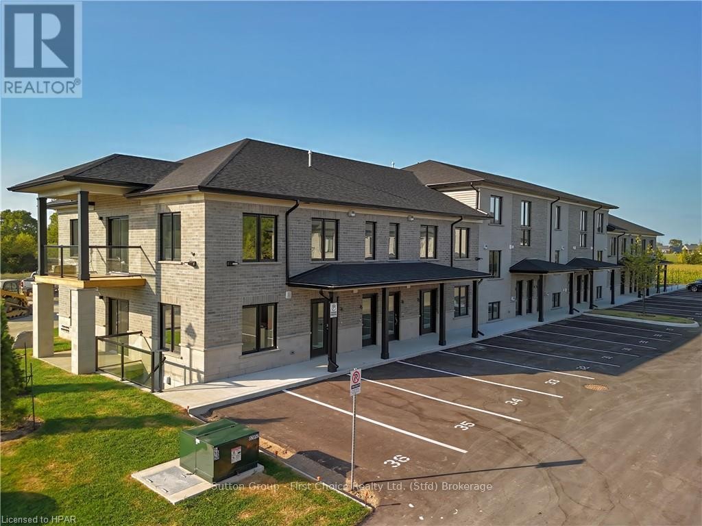 












UNIT 27 - 3202 VIVIAN LINE

,
Stratford,




Ontario
N5A0K6

