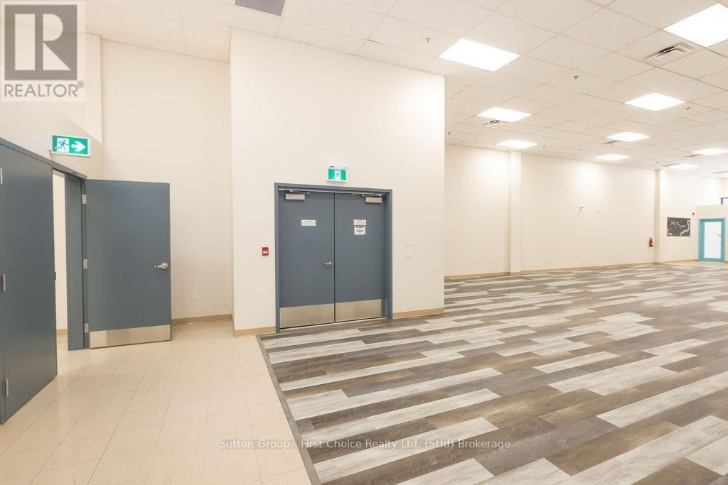 












B - 65 ALBERT STREET

,
Stratford,




Ontario
N5A3K2

