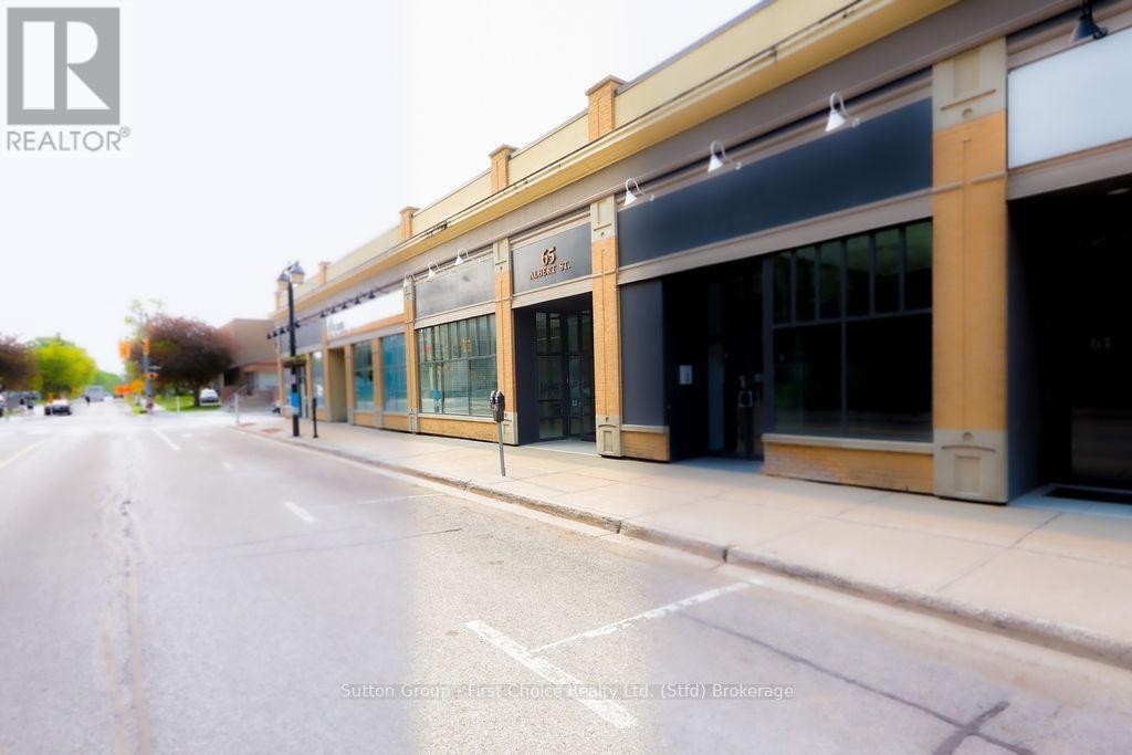 












B - 65 ALBERT STREET

,
Stratford,




Ontario
N5A3K2

