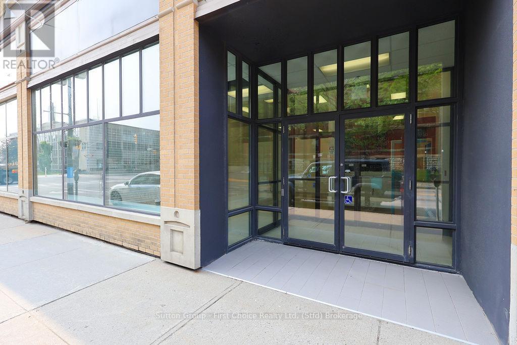 












B - 65 ALBERT STREET

,
Stratford,




Ontario
N5A3K2

