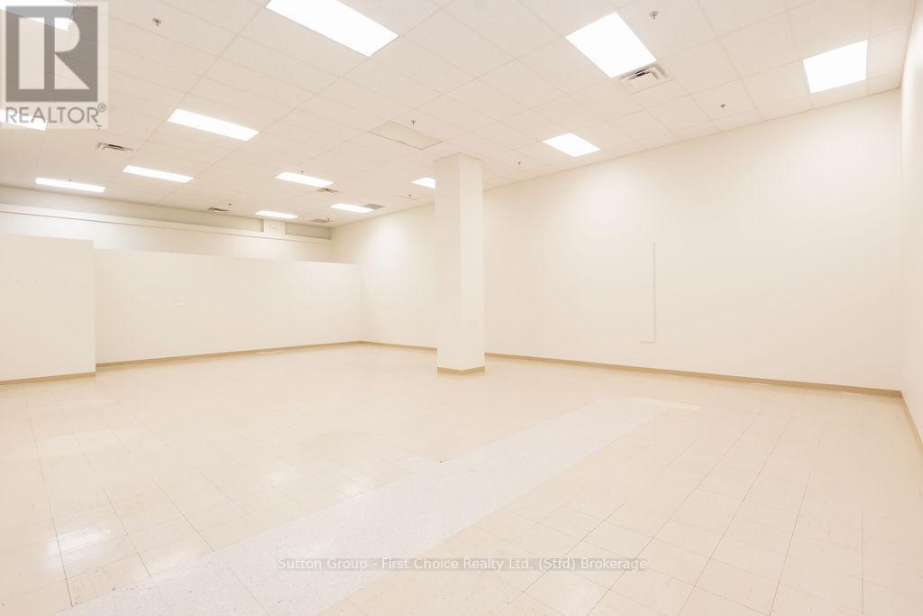 












B - 65 ALBERT STREET

,
Stratford,




Ontario
N5A3K2

