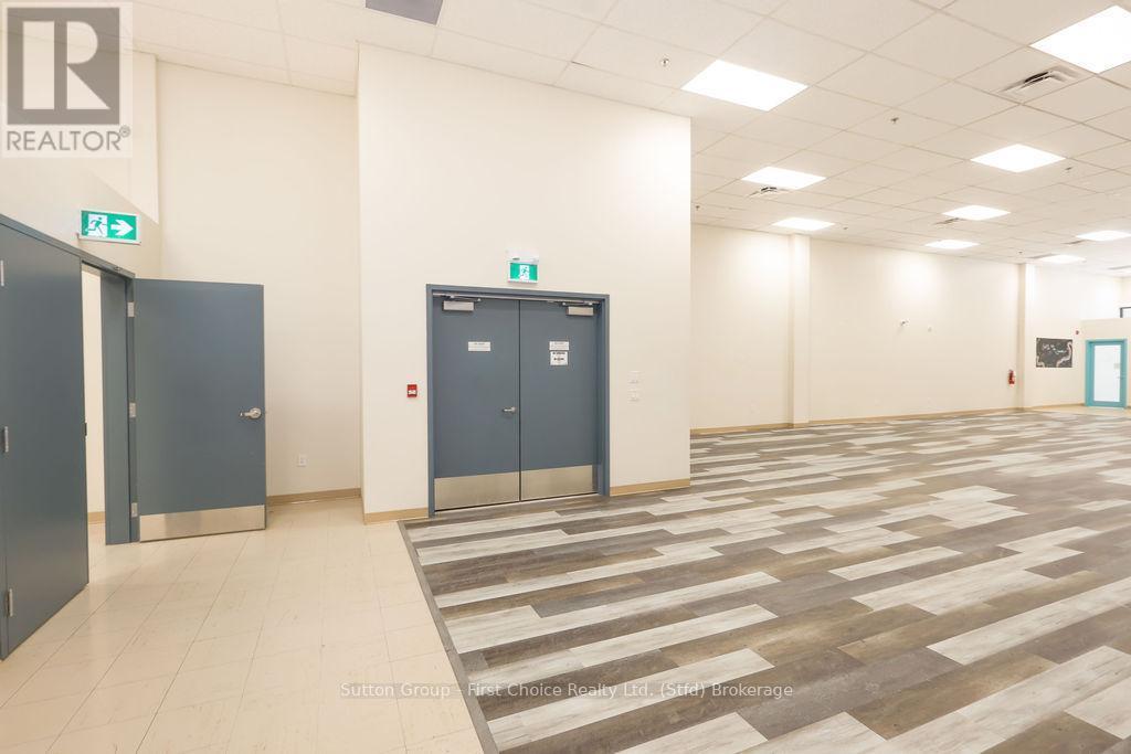 












B - 65 ALBERT STREET

,
Stratford,




Ontario
N5A3K2


