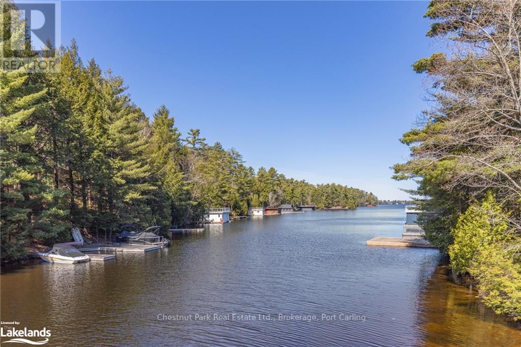 












1017 DARK BAY ROAD

,
Muskoka Lakes (Wood (Muskoka Lakes)),




Ontario
P0C1A0

