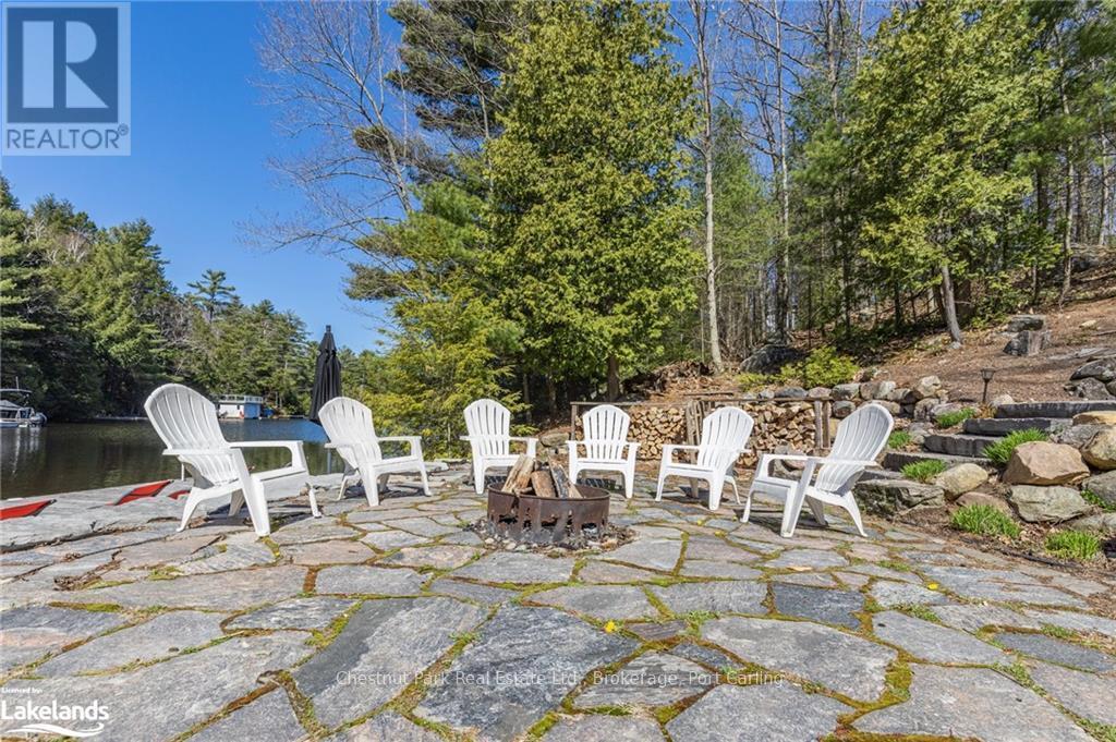 












1017 DARK BAY ROAD

,
Muskoka Lakes (Wood (Muskoka Lakes)),




Ontario
P0C1A0

