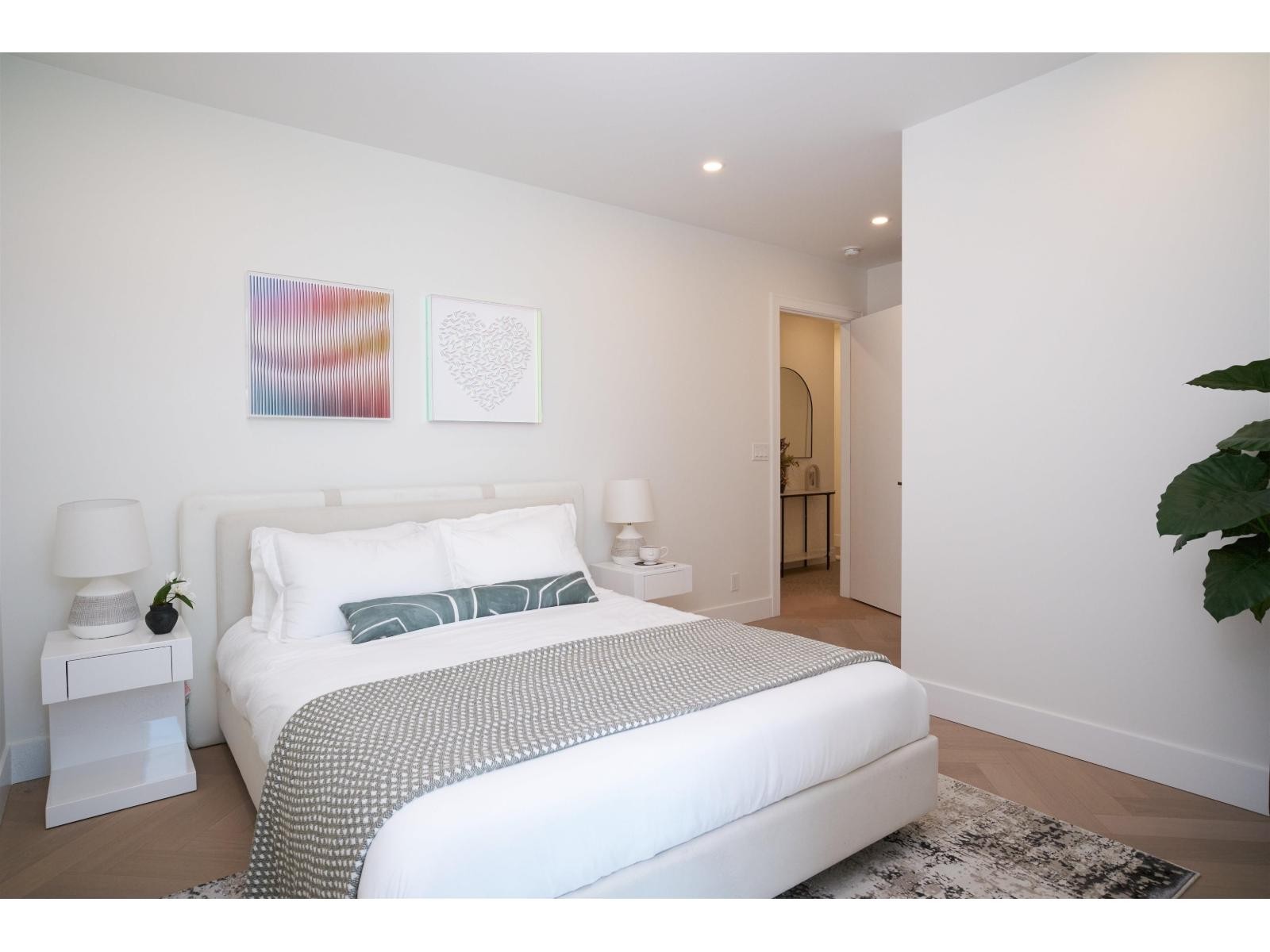 












208 1342 JOHNSTON ROAD

,
White Rock,




British Columbia
V4B0C7

