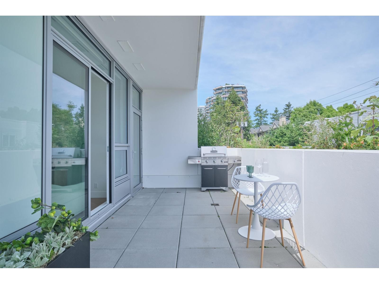 












208 1342 JOHNSTON ROAD

,
White Rock,




British Columbia
V4B0C7

