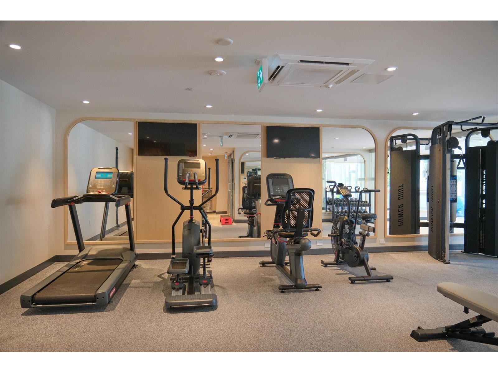 












208 1342 JOHNSTON ROAD

,
White Rock,




British Columbia
V4B0C7

