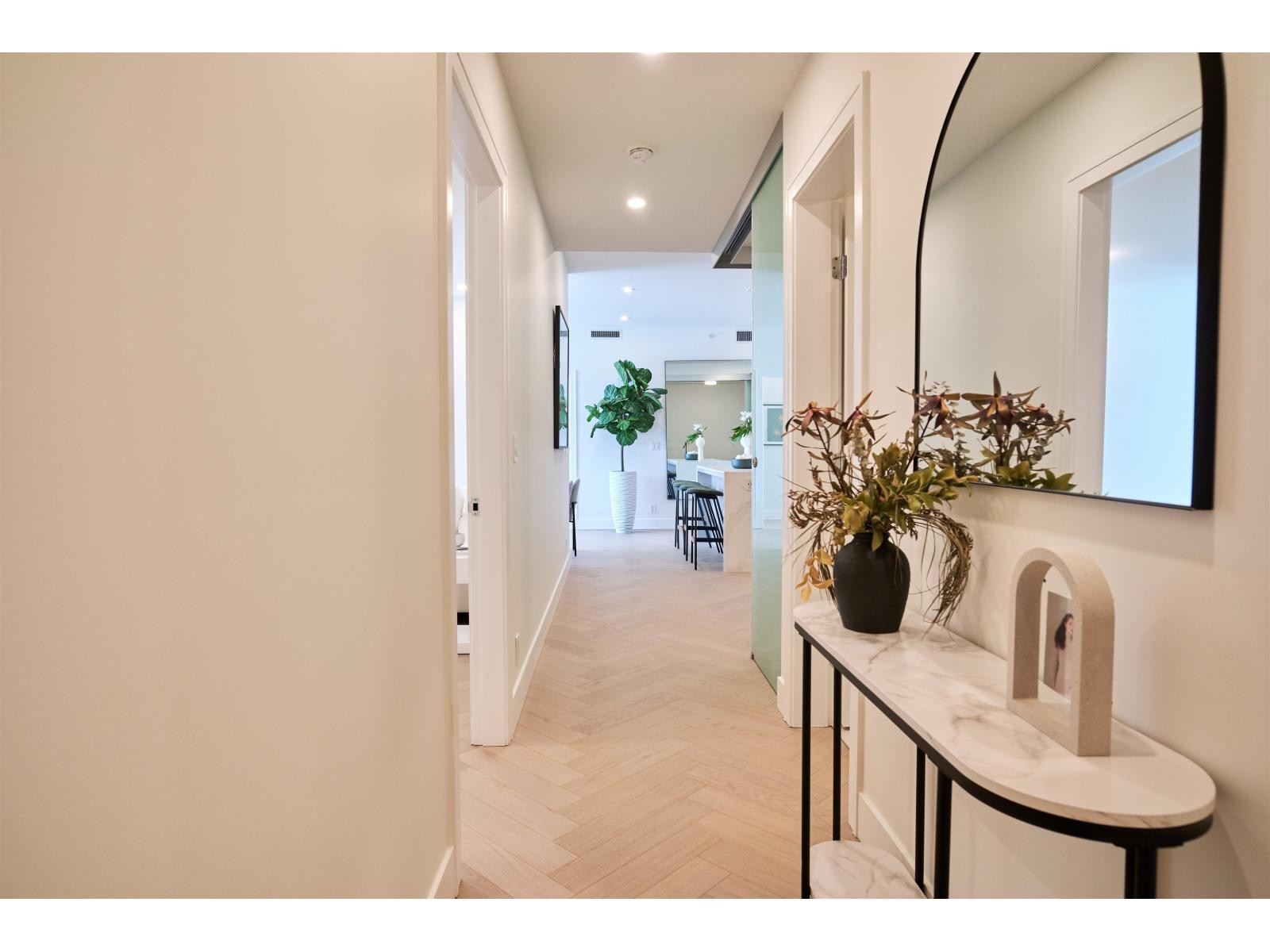 












208 1342 JOHNSTON ROAD

,
White Rock,




British Columbia
V4B0C7

