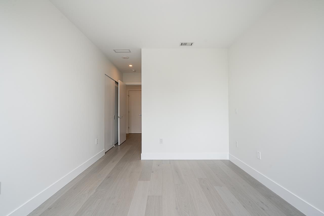 












212 1342 JOHNSTON ROAD

,
White Rock,




British Columbia
V4B0C7

