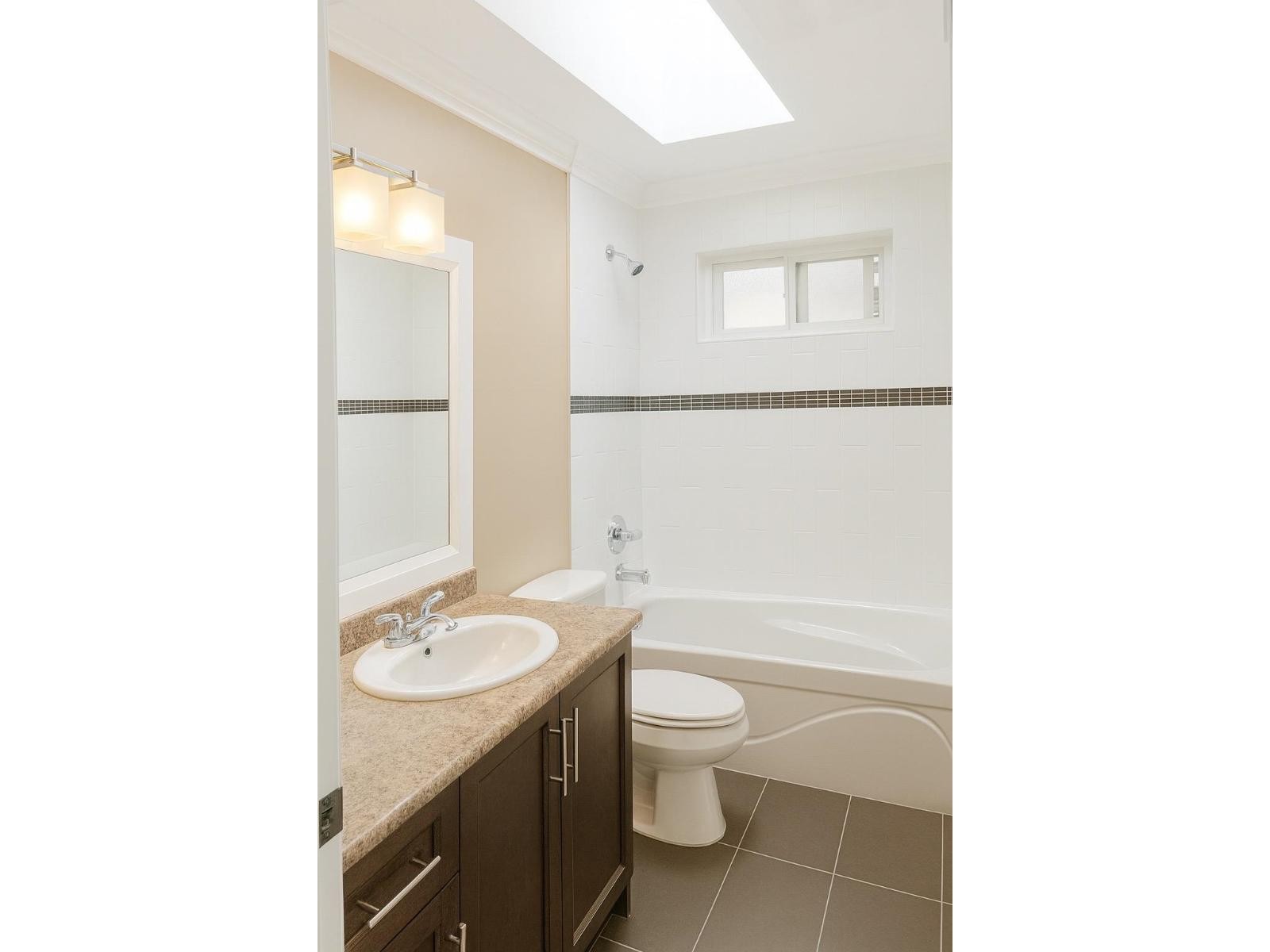 












21250 83A AVENUE

,
Langley,




British Columbia
V2Y0E6

