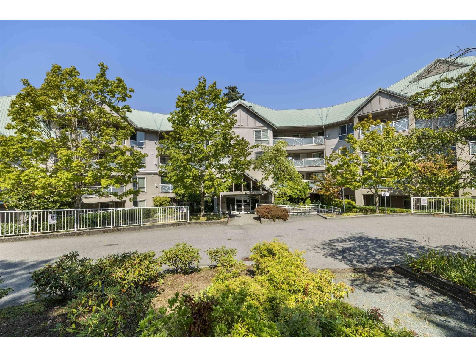 












310 15150 29A AVENUE

,
Surrey,




British Columbia
V4P3B1

