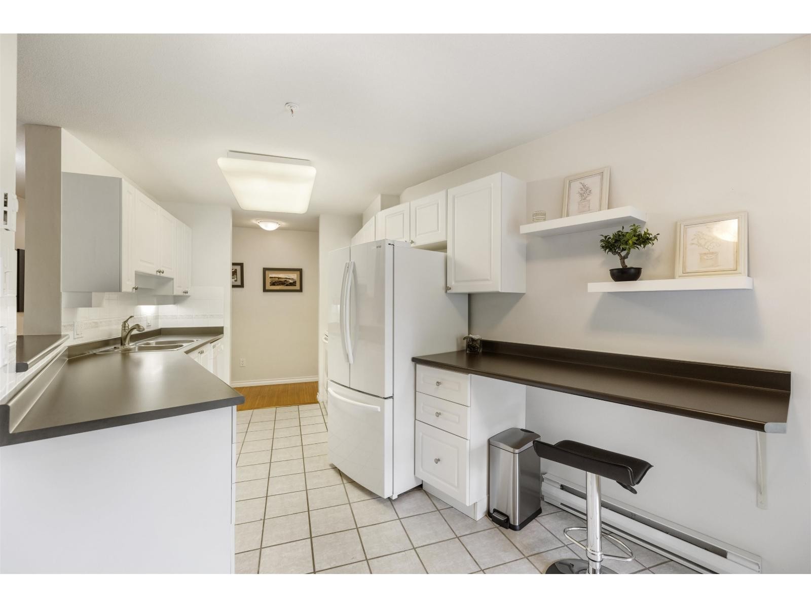 












310 15150 29A AVENUE

,
Surrey,




British Columbia
V4P3B1

