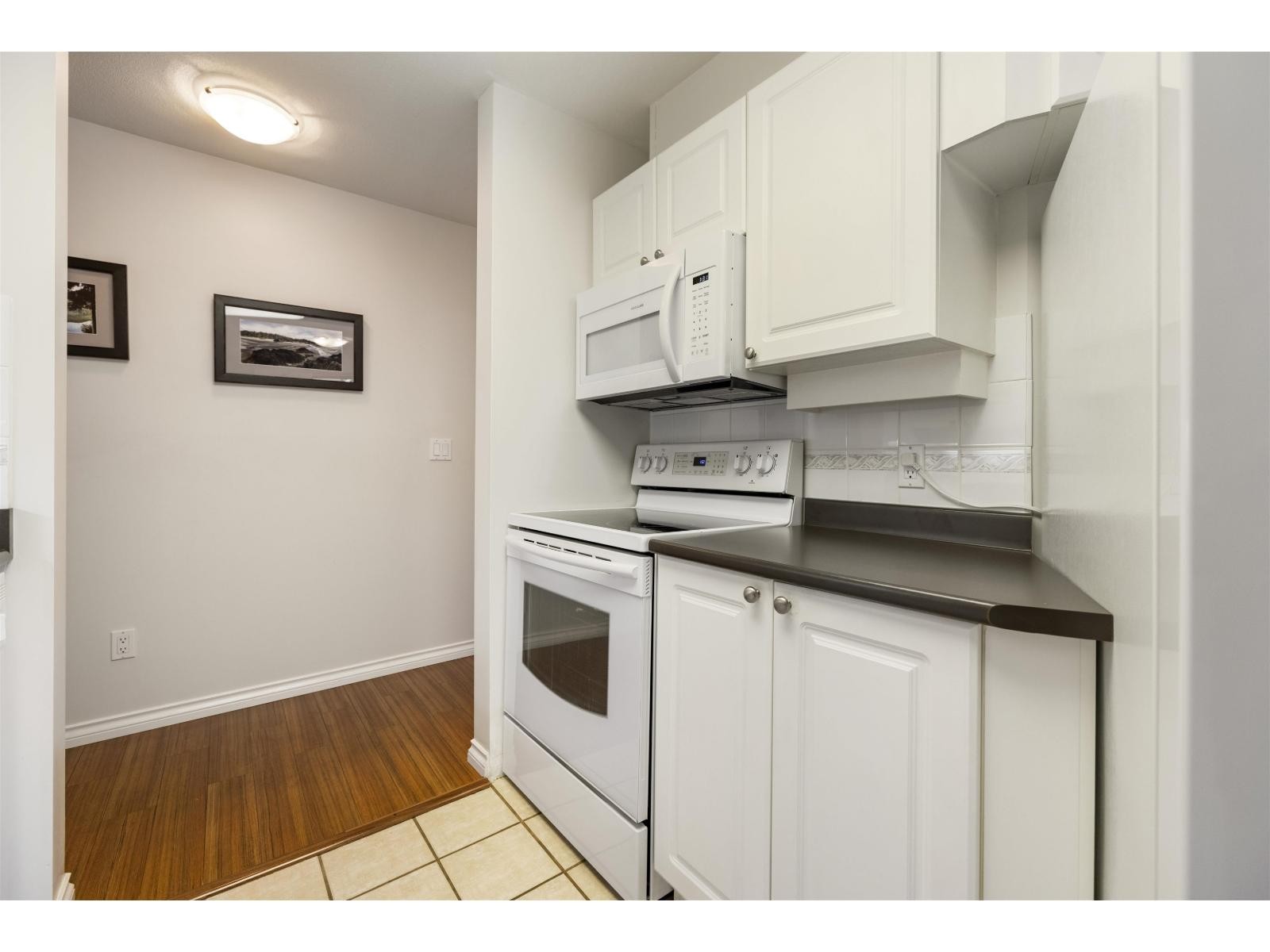 












310 15150 29A AVENUE

,
Surrey,




British Columbia
V4P3B1

