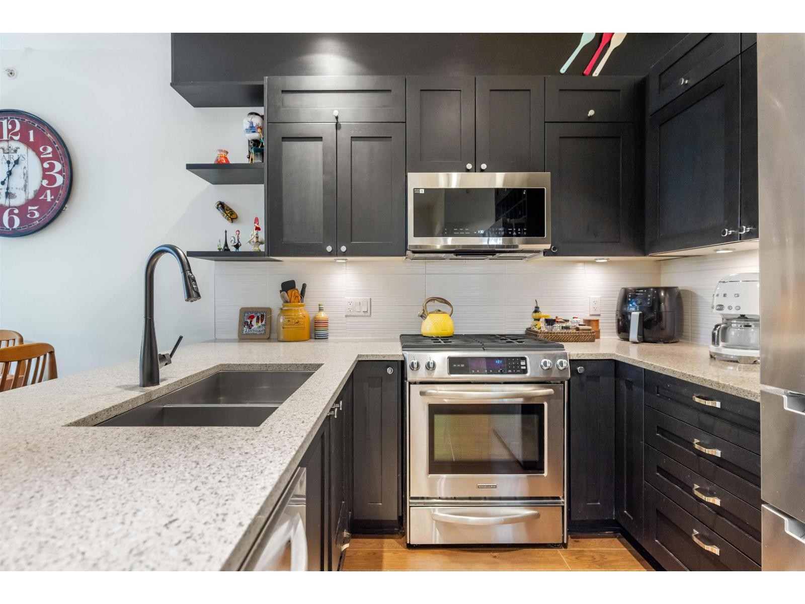 












308 15185 36 AVENUE

,
Surrey,




British Columbia
V3Z4R3

