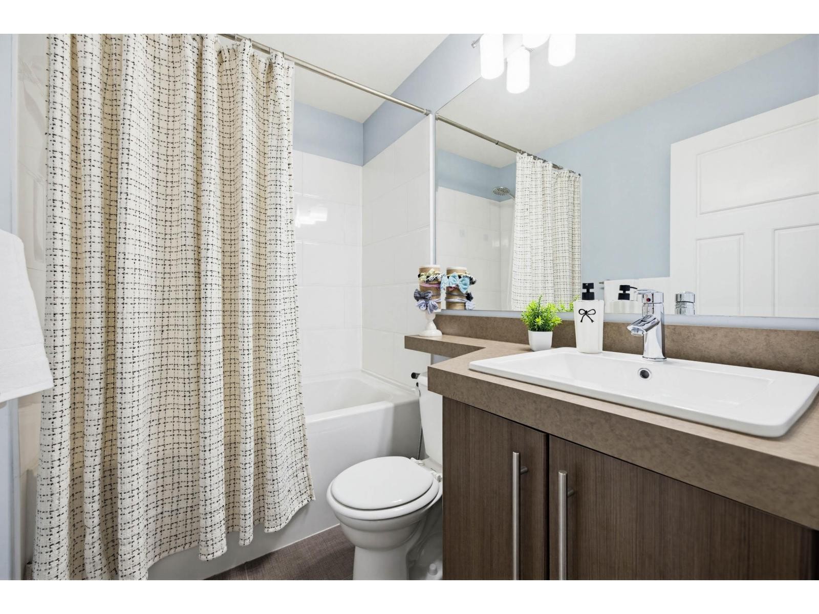 












11 8250 209B STREET

,
Langley,




British Columbia
V2Y0J7

