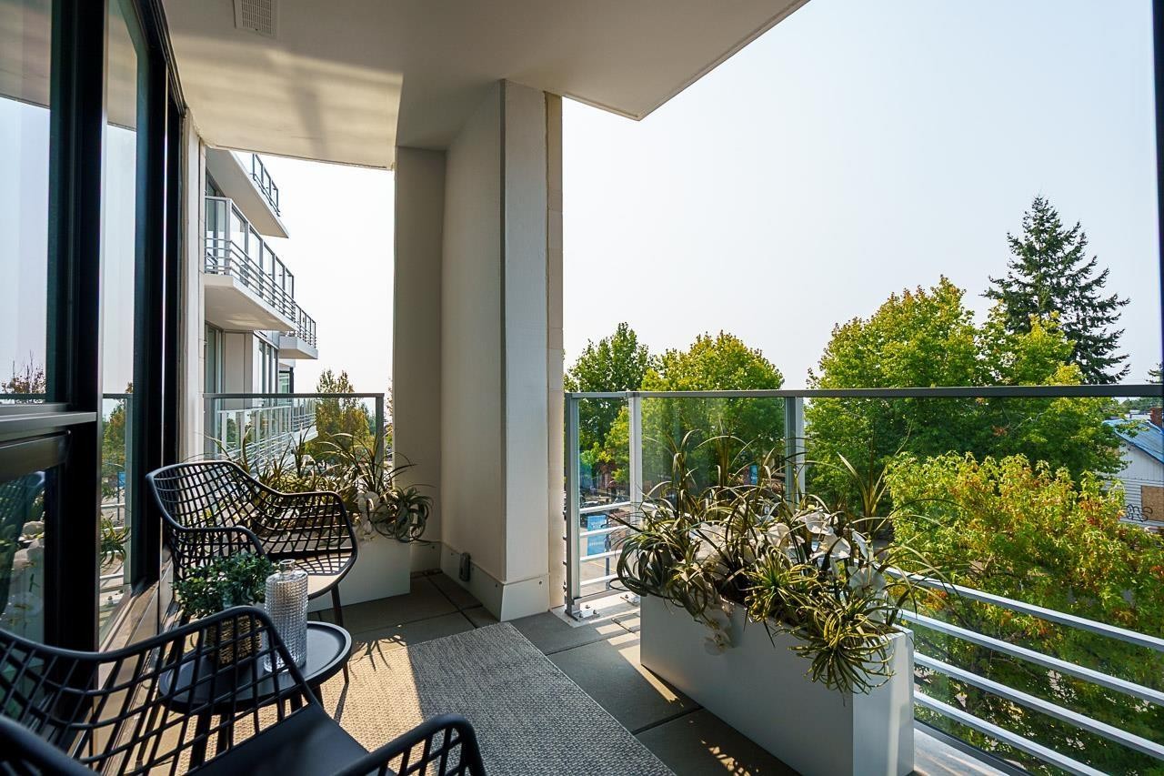 












317 1342 JOHNSTON ROAD

,
White Rock,




British Columbia
V4B0C7

