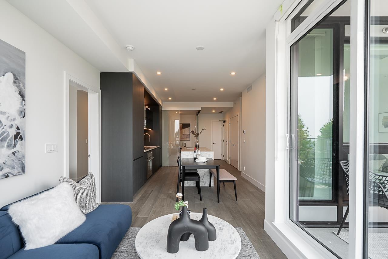 












317 1342 JOHNSTON ROAD

,
White Rock,




British Columbia
V4B0C7

