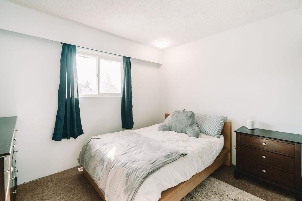 












8173 SUMAC PLACE

,
Mission,




British Columbia
V2V5L2


