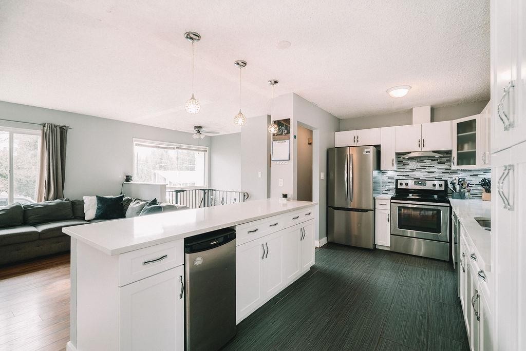 












8173 SUMAC PLACE

,
Mission,




British Columbia
V2V5L2

