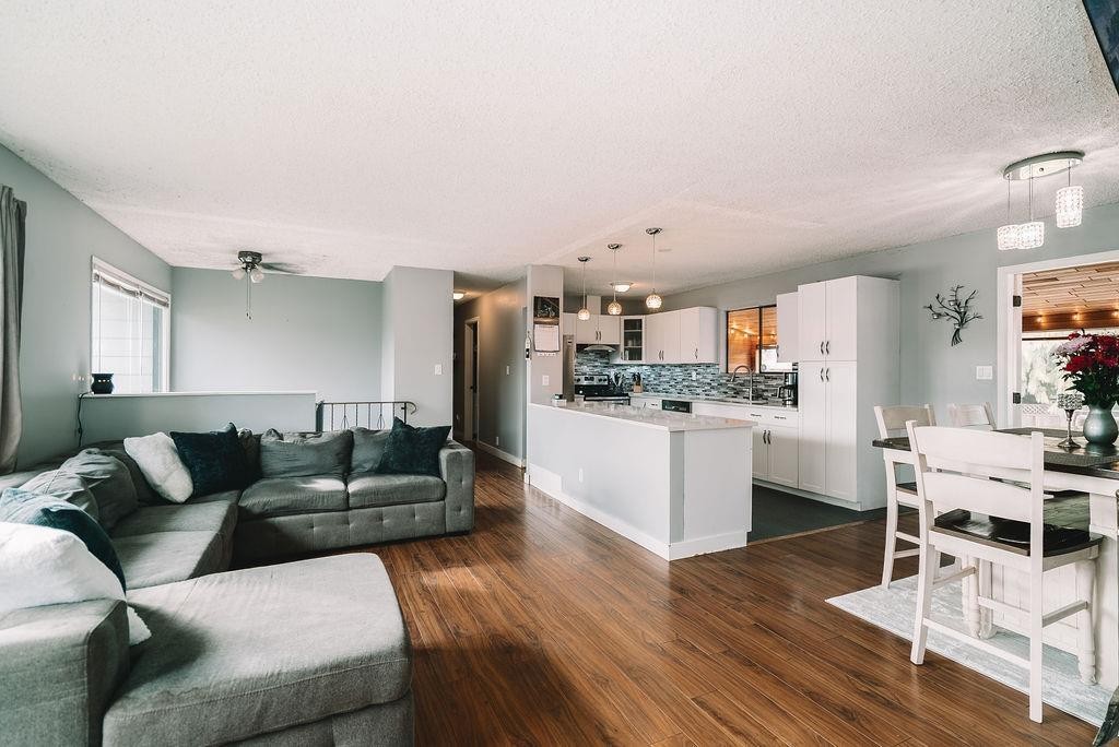 












8173 SUMAC PLACE

,
Mission,




British Columbia
V2V5L2

