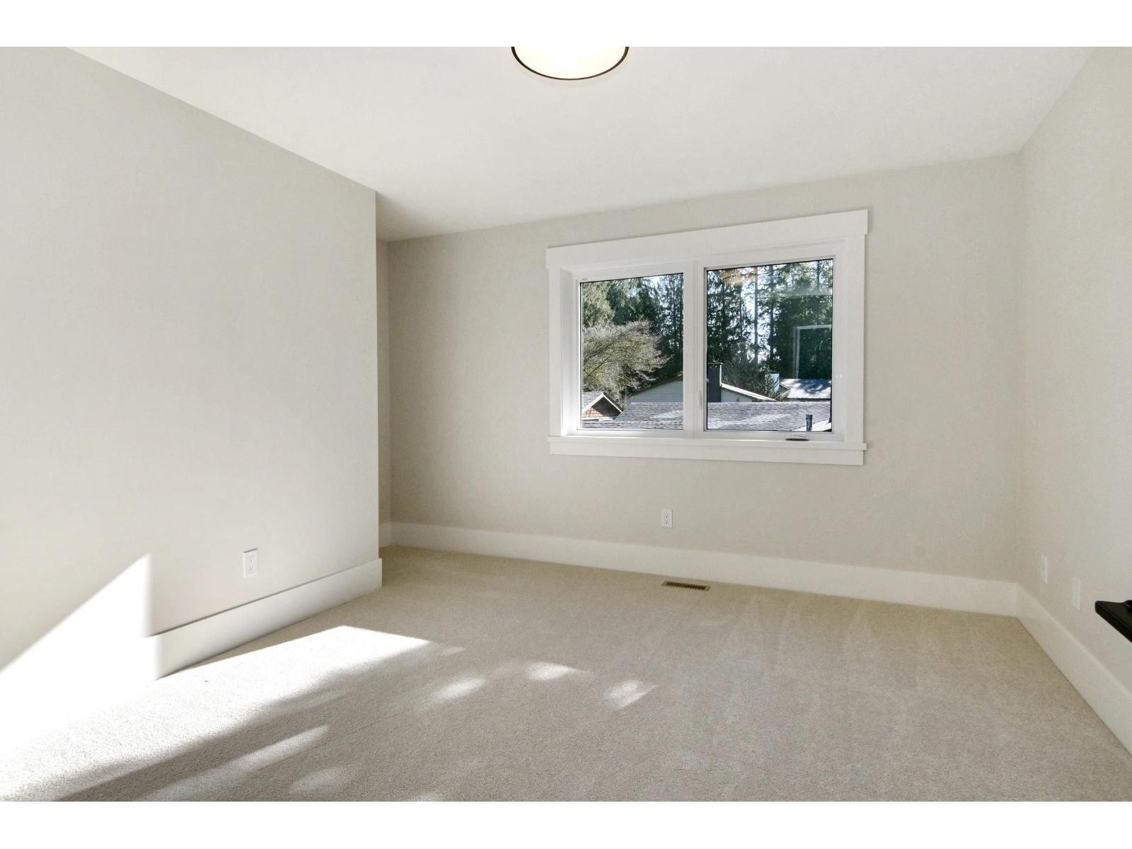 












4560 198 STREET

,
Langley,




British Columbia
V3A1E8

