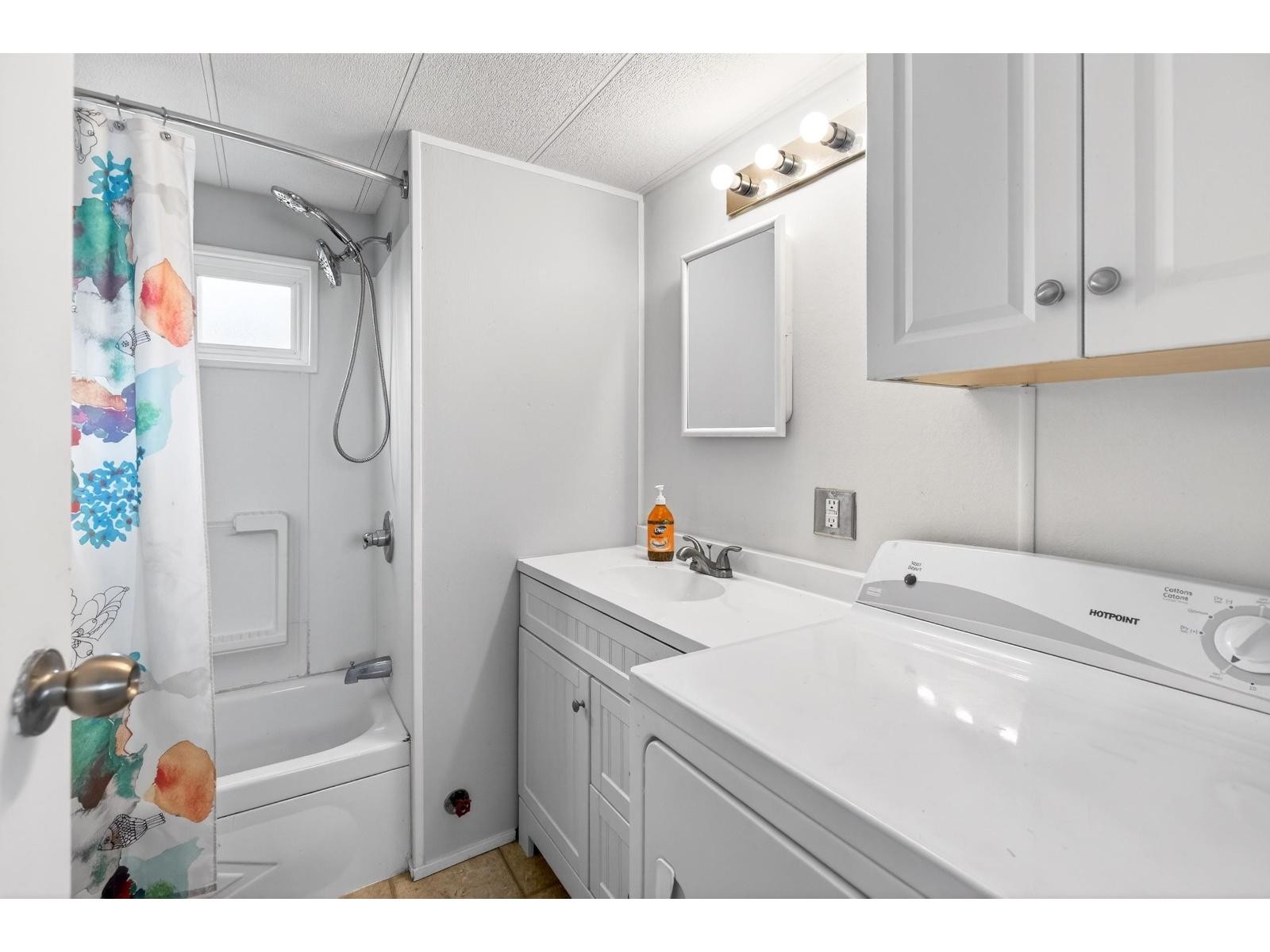 












8 24330 FRASER HIGHWAY

,
Langley,




British Columbia
V2Z1N2

