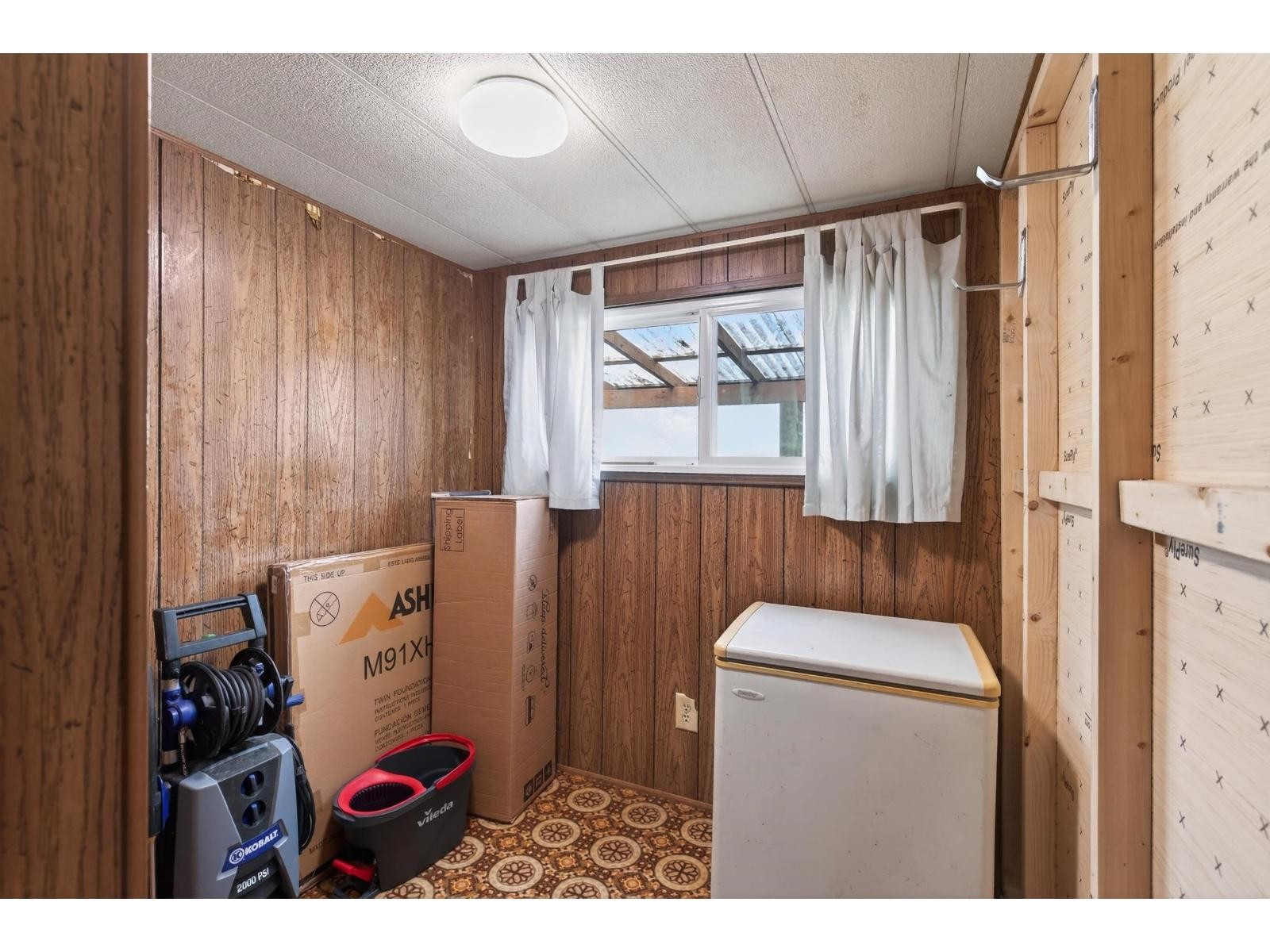 












8 24330 FRASER HIGHWAY

,
Langley,




British Columbia
V2Z1N2

