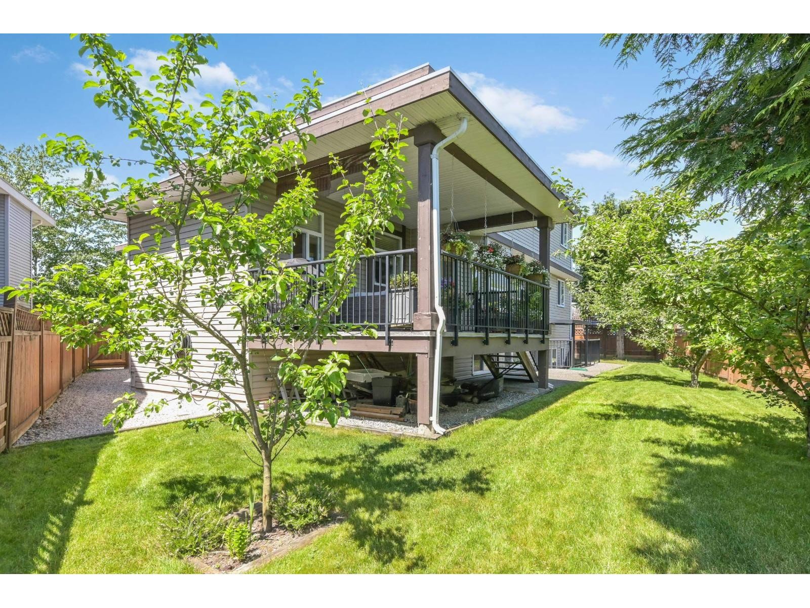 












19698 71B AVENUE

,
Langley,




British Columbia
V2Y3A4

