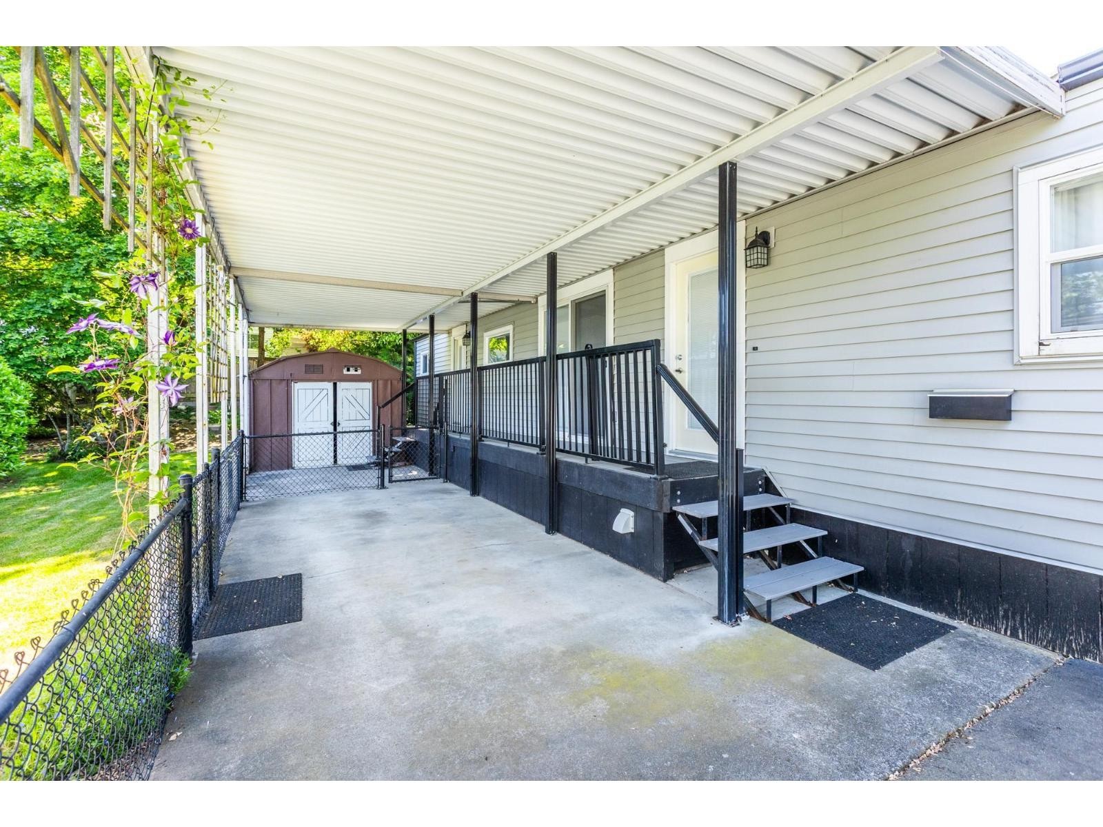 












80 1840 160 STREET

,
Surrey,




British Columbia
V4A4X4

