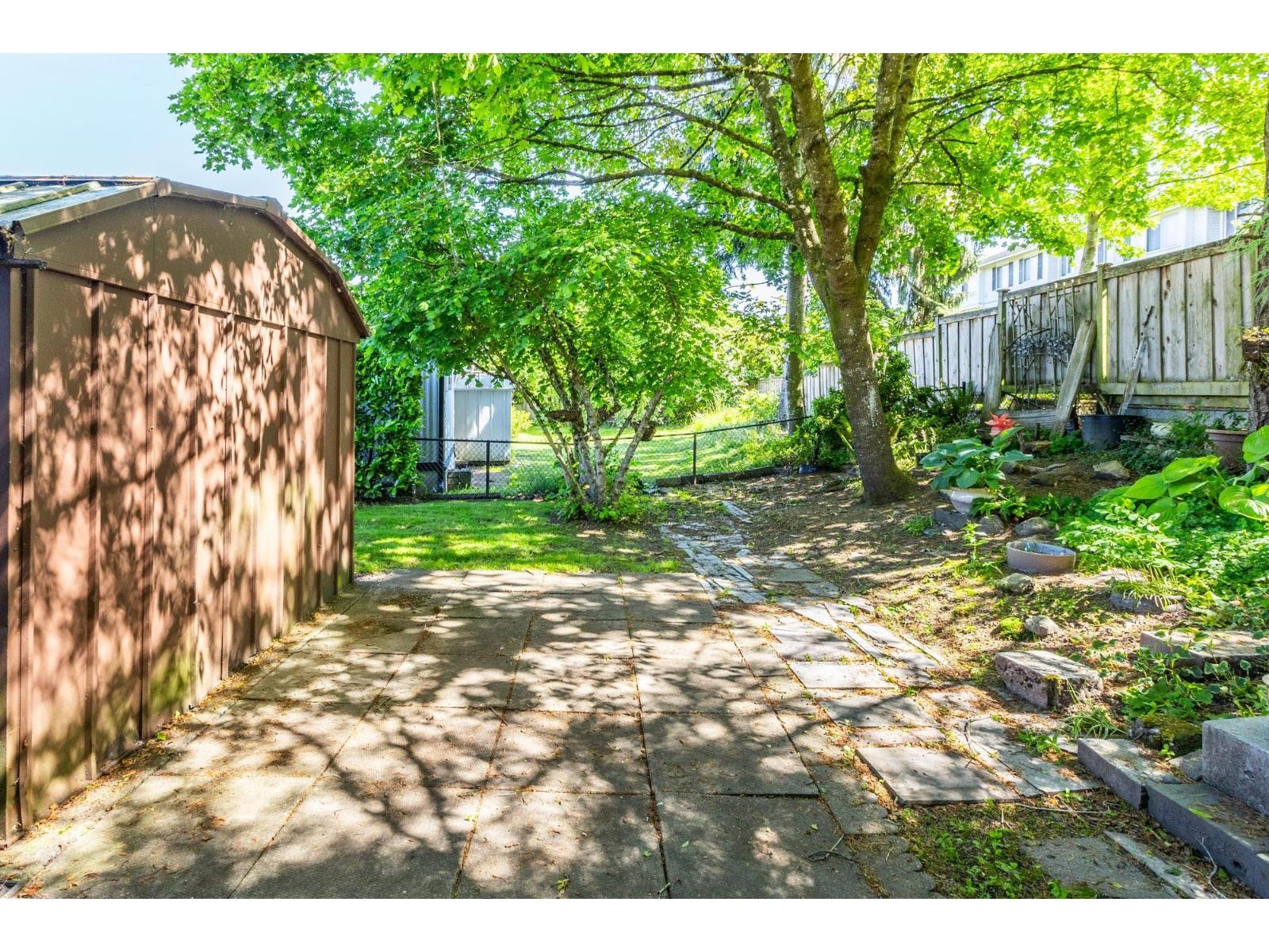 












80 1840 160 STREET

,
Surrey,




British Columbia
V4A4X4

