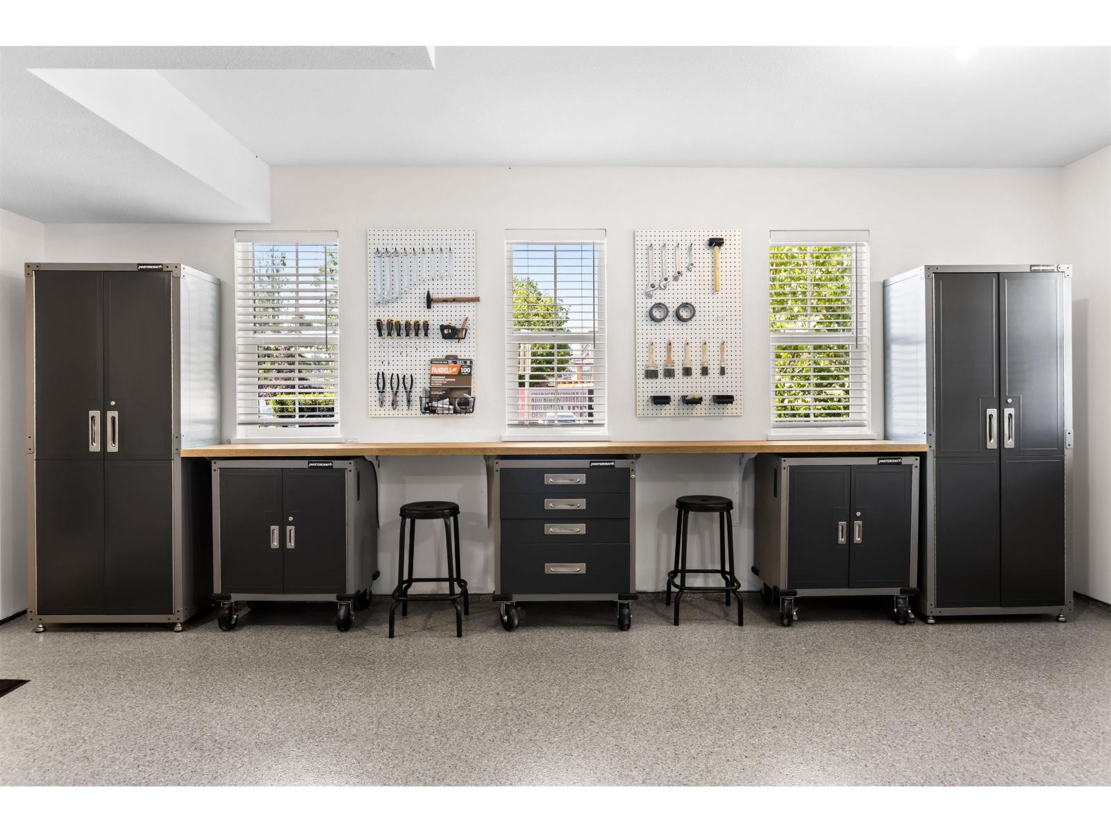 












35 2891 MONTROSE AVENUE

,
Abbotsford,




British Columbia
N0N0N0


