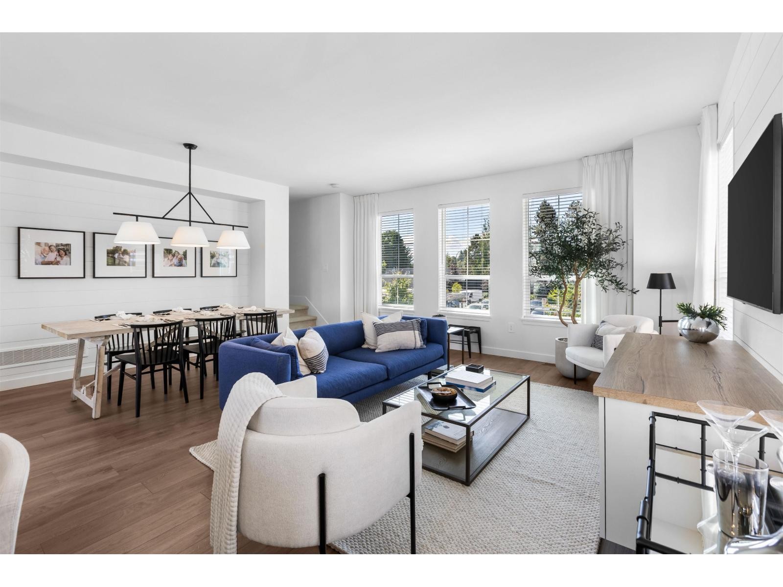 












35 2891 MONTROSE AVENUE

,
Abbotsford,




British Columbia
N0N0N0


