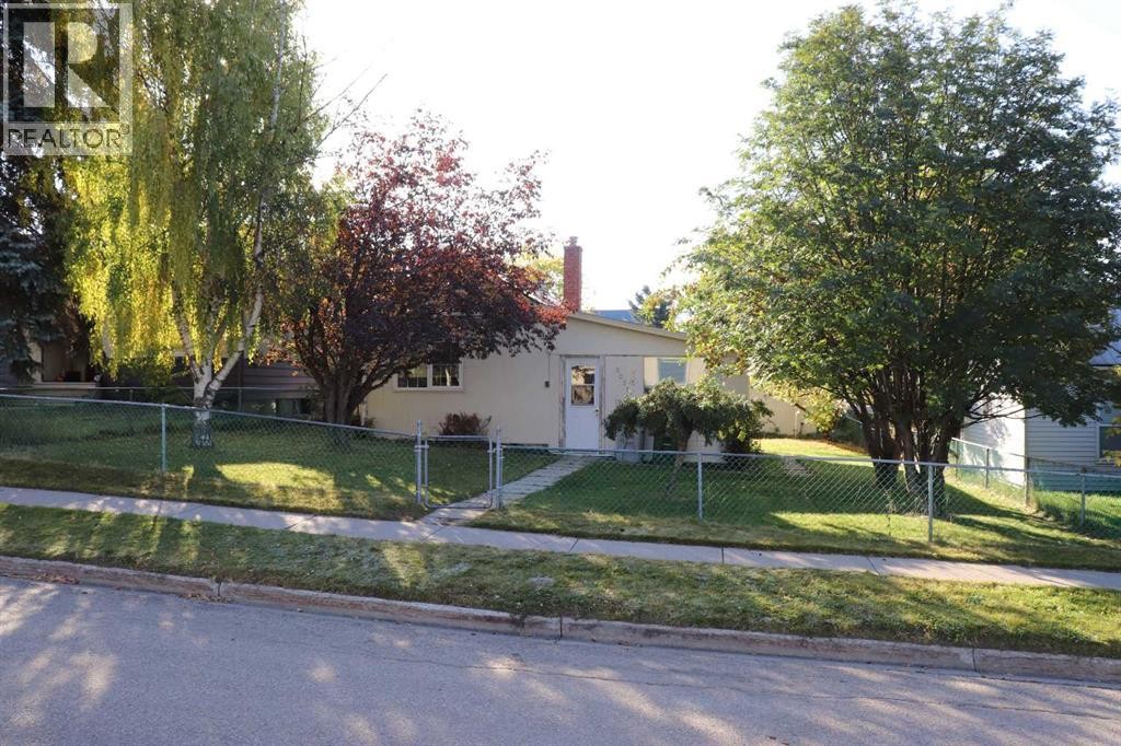 












5021 6 Avenue

,
Edson,




Alberta
T7E1E7

